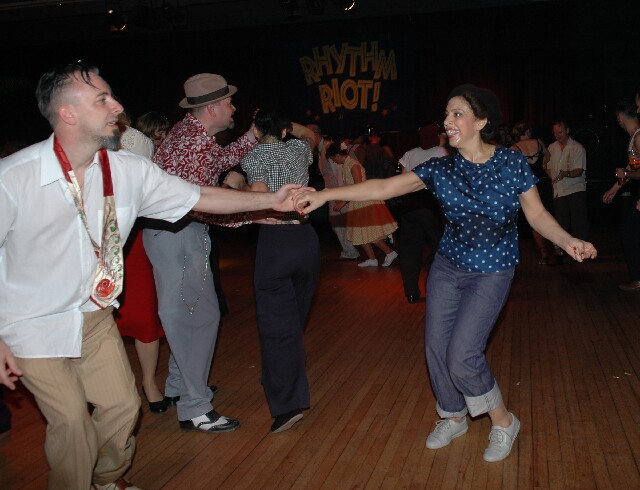 min 2006 11 26 riot 510